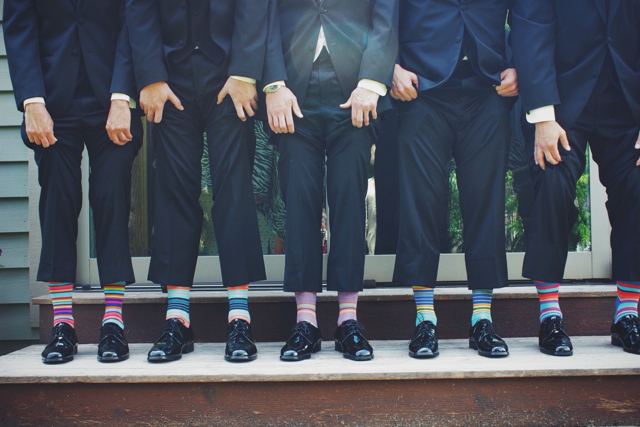 Modeller som visar upp sockar